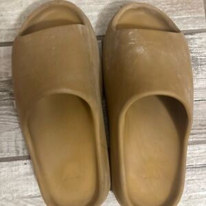 Yeezy Brown Slide Sneakers